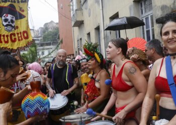 Besa Me Mucho leva música latina às ladeiras do Morro da Providência