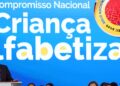 Brasil atinge meta com 66% das crianças alfabetizadas em idade certa