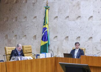 STF retoma julgamento sobre pagamento de penduricalhos