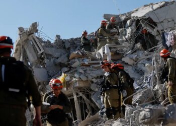 Bombardeios seguem neste domingo no Oriente Médio