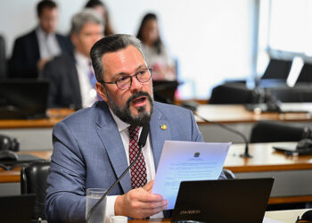 CDR do Senado aprova programa que estimula oferta de voos na região Norte — Senado Notícias