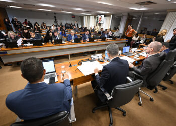 CPI do Crime Organizado ouve Pedro Taques e Martha Graeff na quarta-feira — Senado Notícias