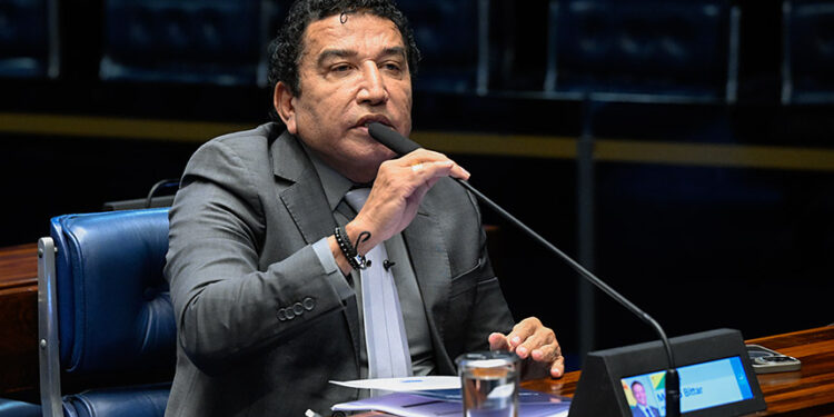 Decisão de encerrar CPMI do INSS foi política, afirma Magno Malta — Senado Notícias