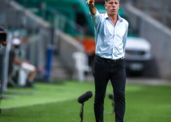 Vasco anuncia acerto com o técnico Renato Gaúcho