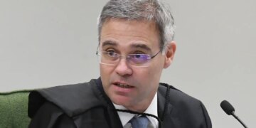 Mendonça diz que juiz não é estrela e deve assumir responsabilidades