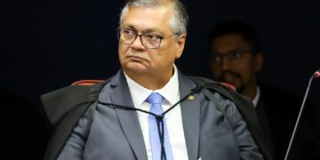 Dino proíbe saques em espécie de emendas parlamentares