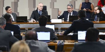 CPI do Crime aprova pedido para investigar beneficiários do Banco Master