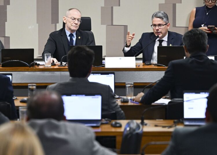 CPI do Crime aprova pedido para investigar beneficiários do Banco Master