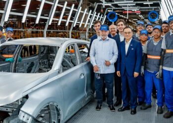 Lula diz que governo apresentará solução para famílias endividadas