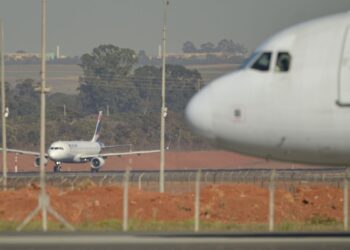 Após ameaça de bomba, voo da Latam de Brasília a São Paulo é adiado