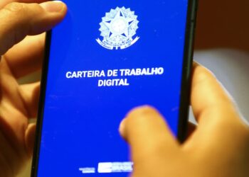 Desemprego fica em 5,4% no trimestre encerrado em janeiro de 2026