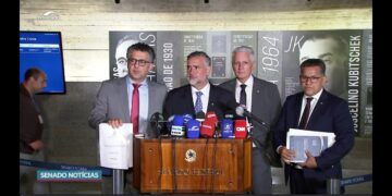 Vídeo: CPMI do INSS: governistas derrubam relatório, mas texto alternativo não é votado