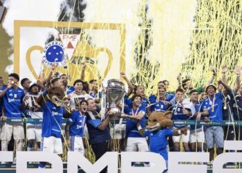 Nove equipes garantem títulos estaduais pelo Brasil