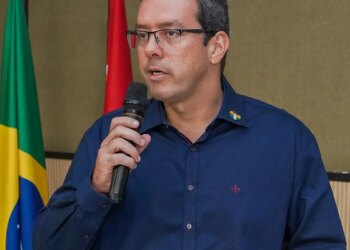 Após ser afastado pelo STF, prefeito de Macapá renuncia ao cargo