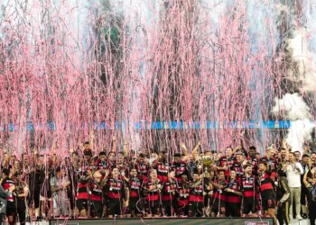 Flamengo vence Fluminense nos pênatis e fatura tricampeonato carioca
