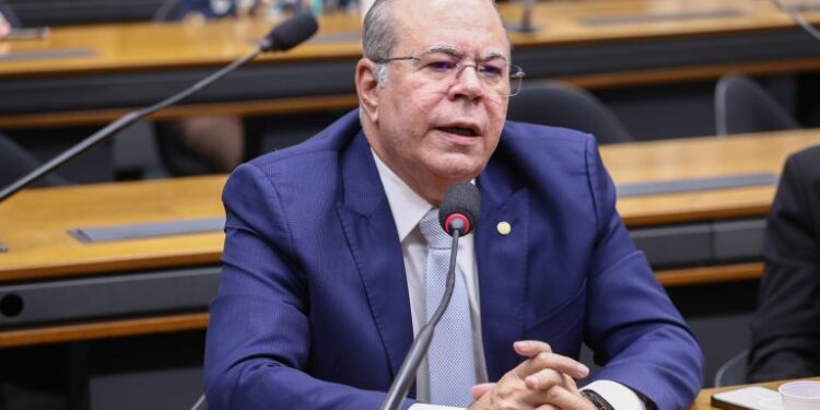 Comissão aprova divulgação obrigatória de dados sobre qualidade de água e esgoto – Notícias