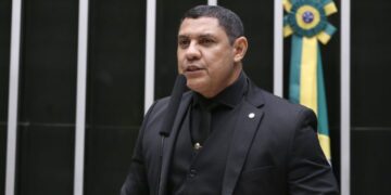 Comissão aprova apoio federal para iluminação LED em cidades com baixa cobertura e casos de violência – Notícias