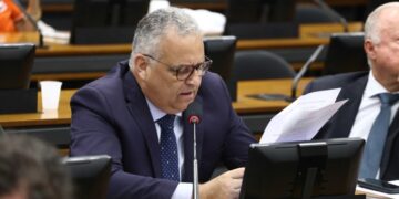 Comissão aprova projeto que prevê coletores de resíduos sólidos nos bueiros – Notícias