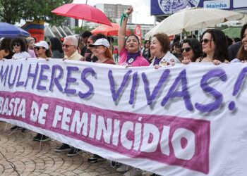 Recorde de feminicídios é tema de debate em comissão mista na quarta — Senado Notícias