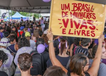 Autonomia financeira é prioridade para mulheres, aponta pesquisa