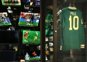 Museu do Futebol lança audioguia em formato de programa de rádio