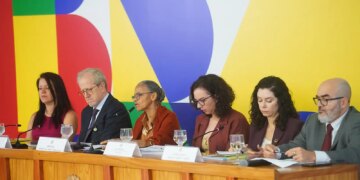 Governo lança Plano Clima com meta de reduzir emissões até 2035