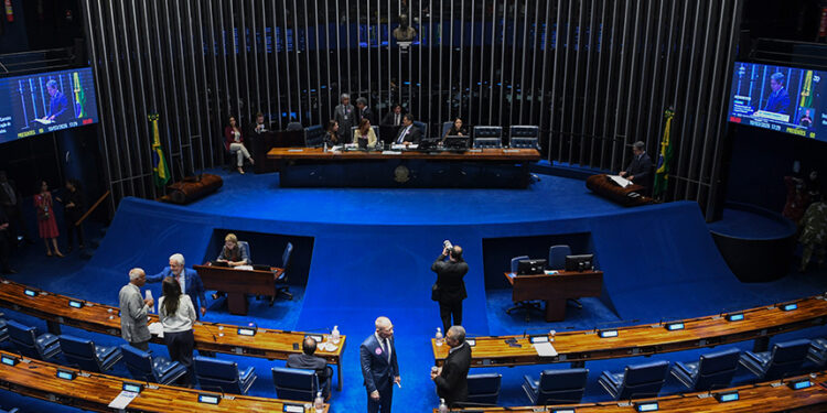 Senado aprova realização de sessão de debates temáticos e sessões especiais — Senado Notícias