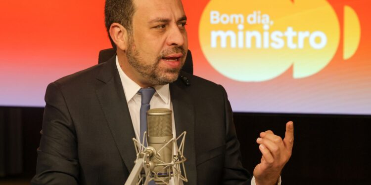 Boulos sobre 6×1: se houver demora, governo envia projeto com urgência