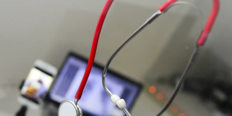 AgSUS e FMUSP abrem mil vagas para curso gratuito sobre Saúde Digital