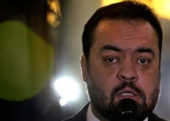 TSE retoma julgamento que pode cassar governador do Rio de Janeiro