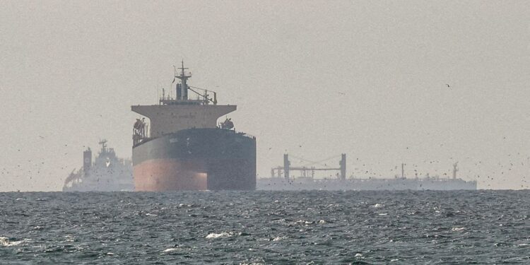 Em reação a Trump, Irã ameaça retaliar portos do Pérsico e Mar de Omã