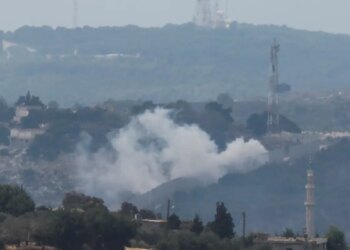 Hezbollah volta a atacar Israel após violação do cessar-fogo no Líbano