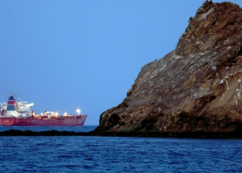 Iranianos ameaçam bloquear comércio marítimo após cerco naval dos EUA