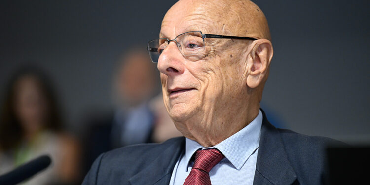 Projeto aperfeiçoa decisão de investimento na previdência complementar — Senado Notícias