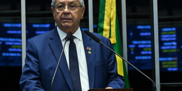 Jayme Campos alerta para crise no agro e defende renegociação de dívidas rurais — Senado Notícias