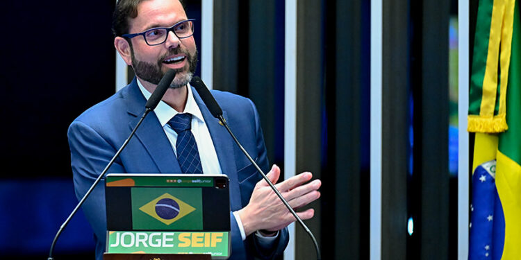 Seif destaca projetos de exclusividade a mulheres do ‘sexo biológico feminino’ — Senado Notícias