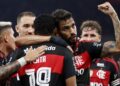 Flamengo reage e vence Santos de virada por 3 a 1 no Brasileirão