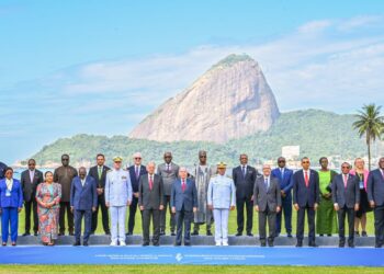 Brasil assume aliança e pede Atlântico Sul livre de guerras e tensões