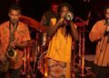 Cena Musical exibe show que celebra dez anos da banda Afrojazz