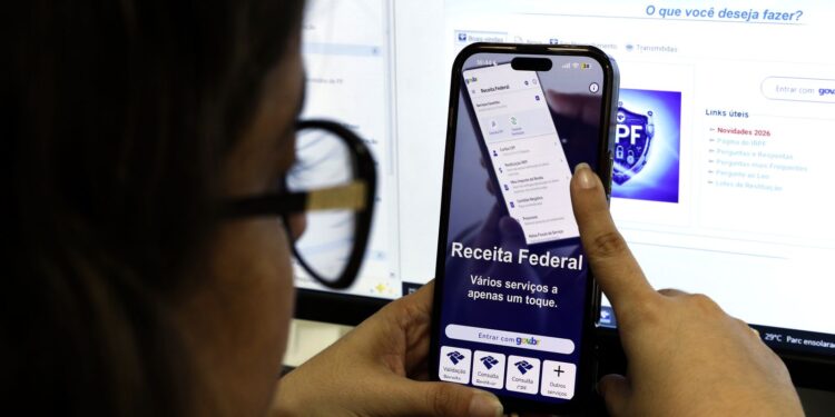 Receita recebe mais de 10 milhões de declarações do IR