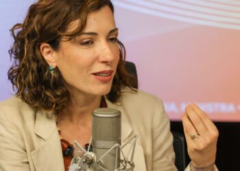 Mulheres agregam diversidade na mesa do trabalhador, diz ministra