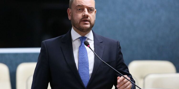 Zanin mantém presidente do TJRJ no cargo de governador interino do Rio