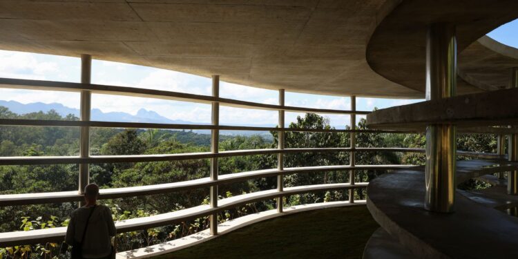 Inhotim celebra 20 anos com inauguração de três novas obras