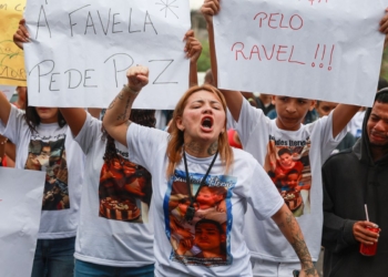 Nove em cada dez moradores de comunidade reprovam operações violentas