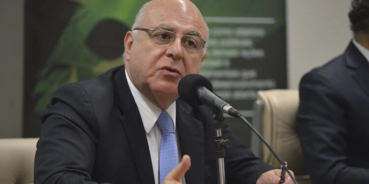 Relator propõe comitê para definir minerais estratégicos ao país