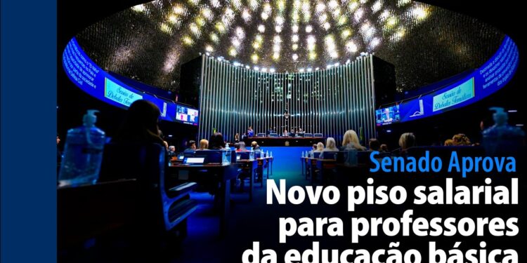 novo piso salarial para professores da educação básica — Senado Notícias