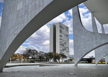 Presidente da República pode enviar nova indicação à vaga do STF — Senado Notícias