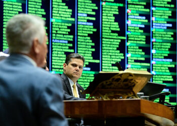 Congresso derruba veto e possibilita redução de penas pelo 8 de janeiro — Senado Notícias