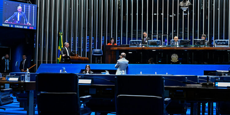 Senado aprova adesão voluntária de armazéns à certificação pública — Senado Notícias