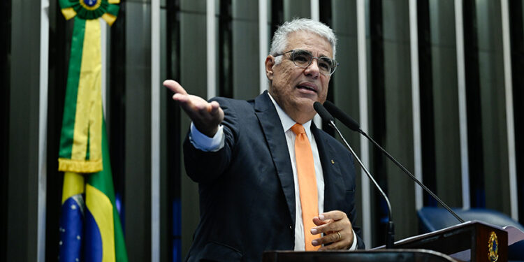 Girão elogia André Mendonça pela condução das investigações sobre o Banco Master — Senado Notícias